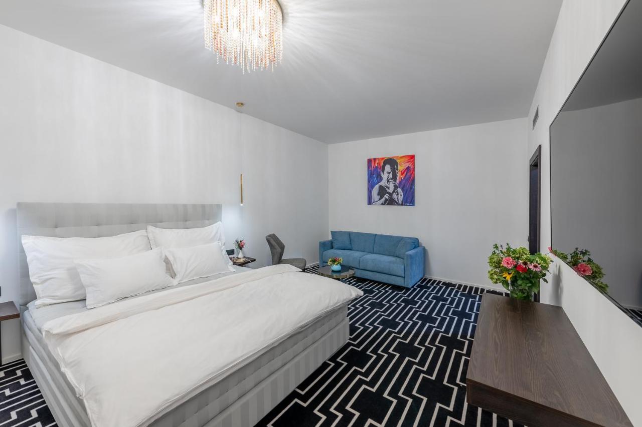 מיכלובצ'ה Hotel Zemplen מראה חיצוני תמונה