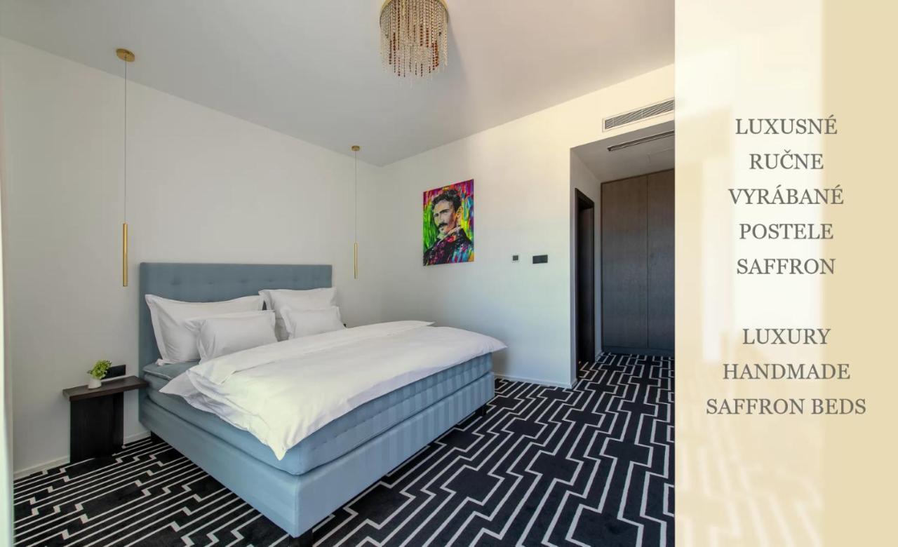 מיכלובצ'ה Hotel Zemplen מראה חיצוני תמונה